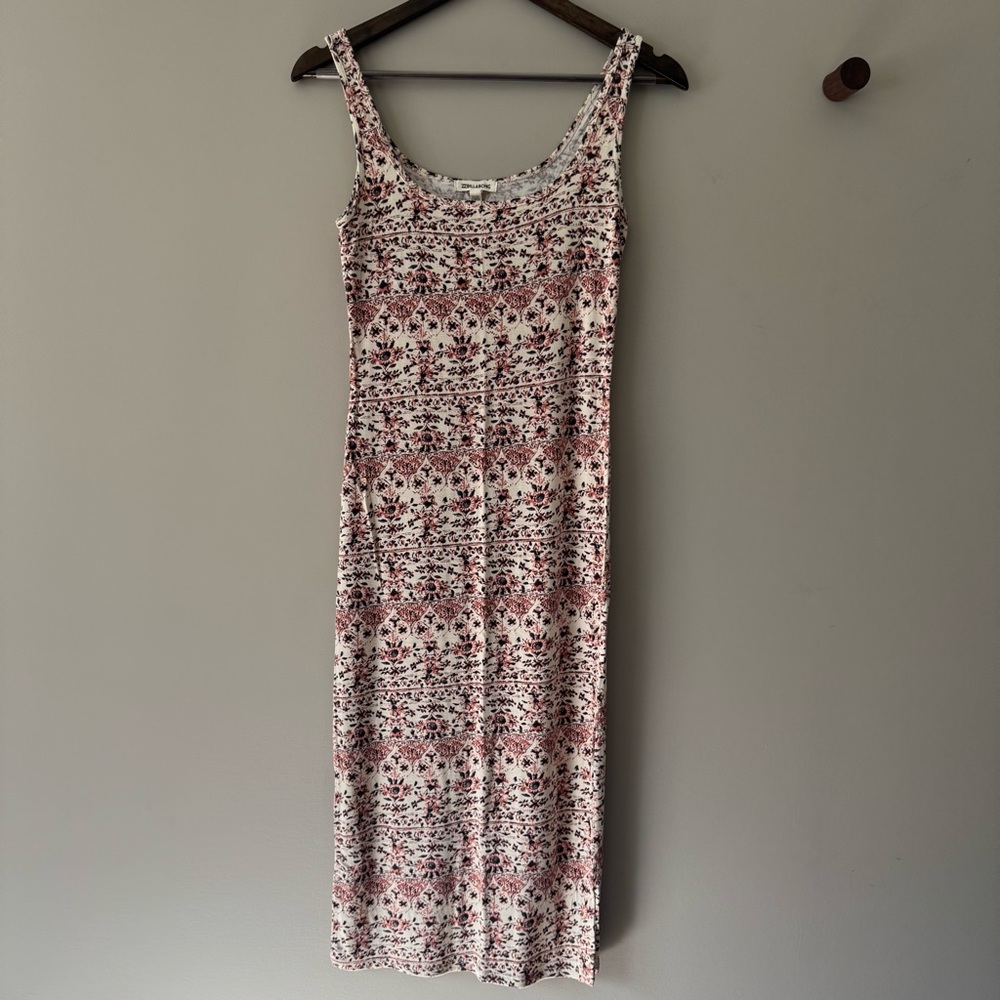 BILLABONG MAXI DRESS CREAM WITH FLORAL PRINT SIZE MEDIUM GUC